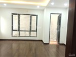 Bán nhà phố Hồng Hà - Hoàn Kiếm, cách đường ô tô 10m DT 50m2 x 5T, 6PN, giá 3.3 tỷ