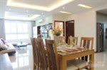 Tôi Cần Bán gấp căn hộ chung cư 101 láng hạ, đống đa. 162m2, 3PN, căn góc đẹp, NT cwo bản, 27 tr/m