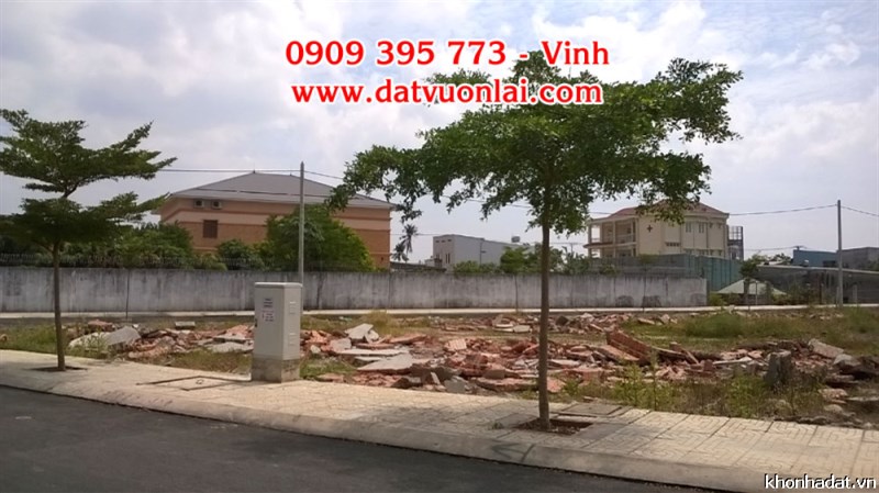 Đất Vườn Lài 69m2 giá 3,3 tỷ. Đường 11m, điện âm, nhiều nhà đang xây. Đường Vườn Lài đang mở rộng