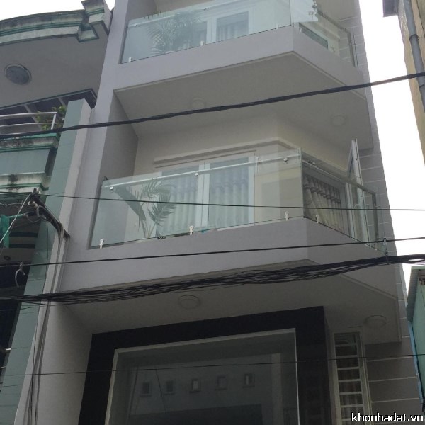 Nhà Hoàng Sa, Phường 9, Quận 3, 39m, xe ba gác giá chỉ 4,1 tỷ, về ở luôn.