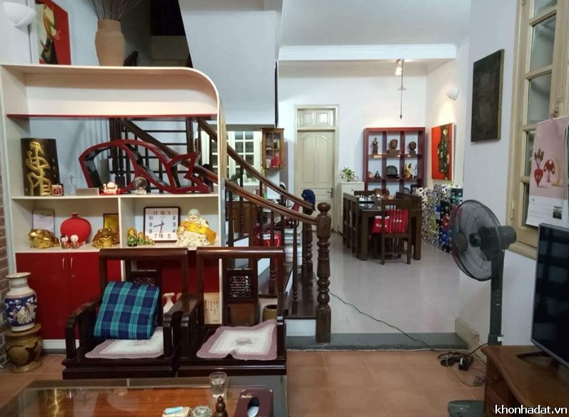 Bán nhà vườn quận Ba Đình 80m2, 3 tầng, ô tô đỗ cửa. Giá đẹp 8 tỷ 5