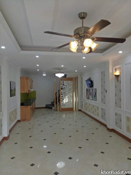 NHÀ MỚI ĐẸP MẶT PHỐ TÔN THÁT TÙNG .DT.42M.GIÁ 3.5 TỶ .