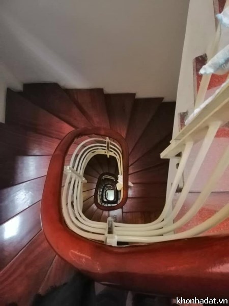 Bán nhà giảng võ tiện lợi Kinh doanh;33M x6 tầng, giá 3.05tỷ 0392899109