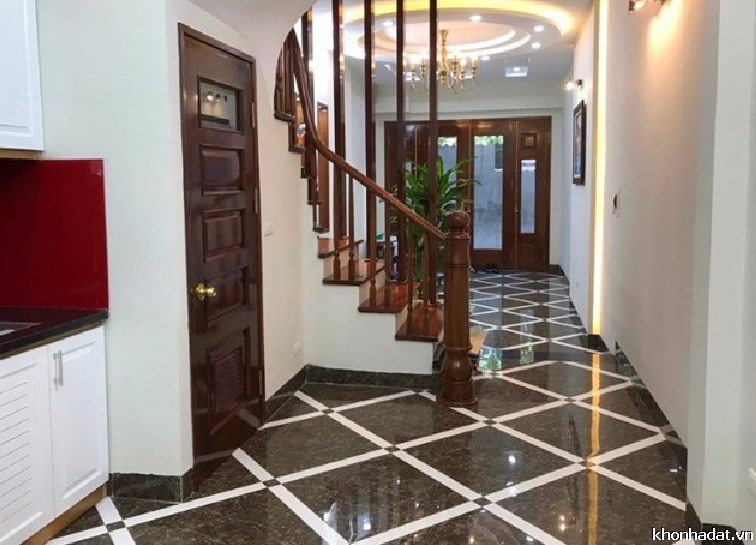 Bán gấp nhà mới phường Láng Thượng 50m2, 5 tầng, 4pn. Chỉ 4,1 tỷ