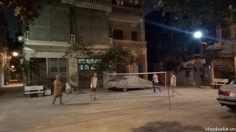 Chính chủ bán nhà phân lô quân đội phố Sài Đồng, 50m2, ô tô đỗ cửa, 2MT, chỉ 2.15 tỷ
