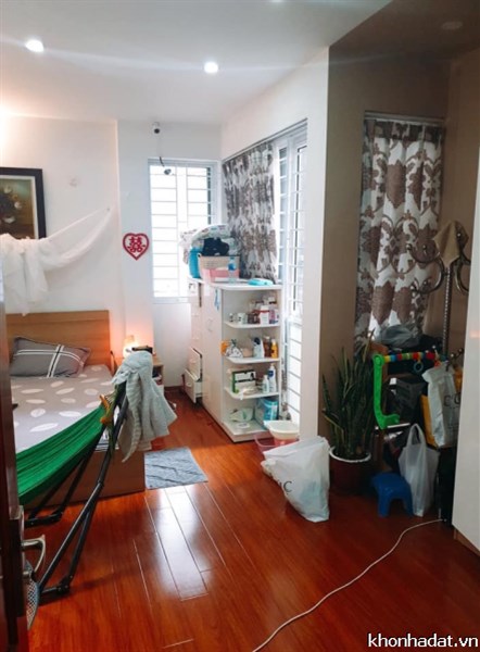 Bán nhà khu vực chợ Thái Hà 42M x 5 Tầng giá 4.25 tỷ