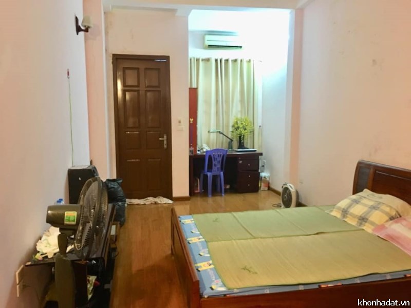 Bán phá giá Trần Cung, 40mx4, 2.5 tỷ, tặng nội thất LH 0904538336