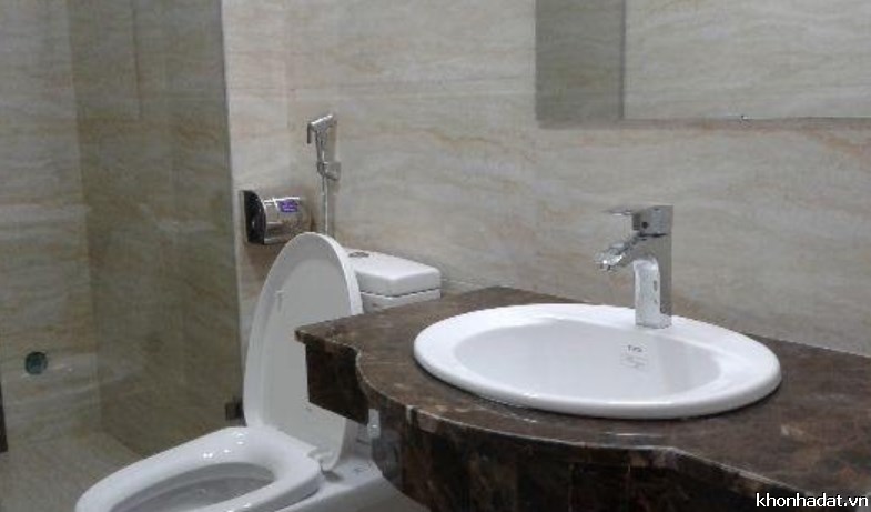 Bán nhà phố Định Công, DT 28m2, Mt 3,2m x 4T, giá 2,7tỷ.