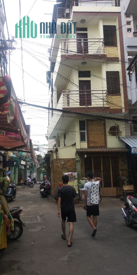 Bán gấp nhà Trần Văn Đang, Phường 9, Quận 3
