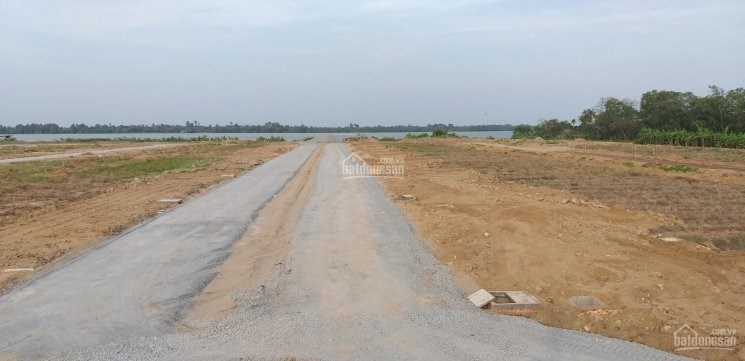 Bán đất nền Mái Dầm chỉ 330 triệu full thổ cư sổ Hồng riêng Lh  0939 22 20 25