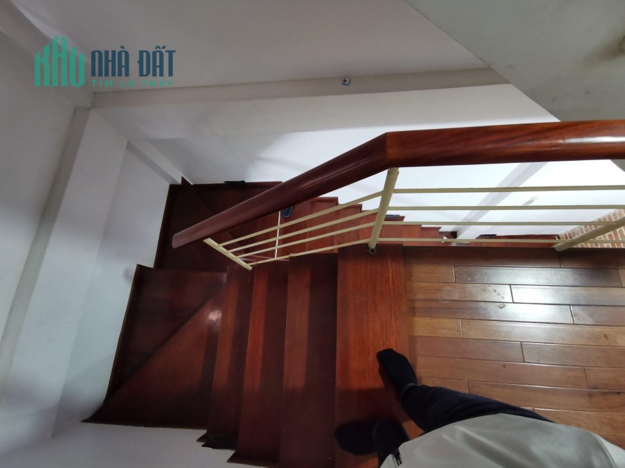 Bán gấp nhà Phan Đình Giót, DT 40m2, 5tầng, MT4m, giá 3.4tỷ. Lô góc, Kinh doanh, ảnh thật.