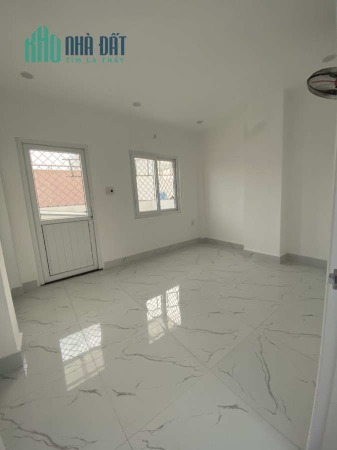 Bán nhà mặt tiền Thích Quảng Đức, phường 4, Phú Nhuận