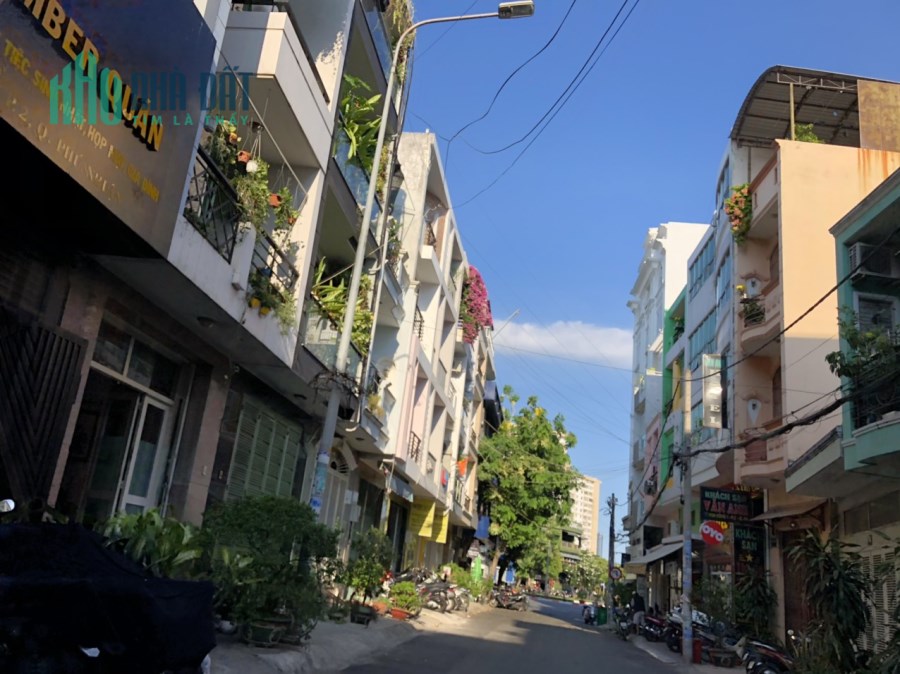 Cần bán nhà mặt tiền Hoa Hồng, phường 2, Phú Nhuận