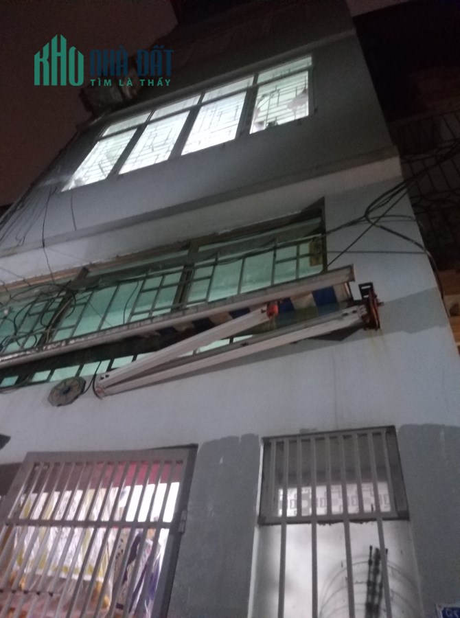 Bán nhà Định Công, 40m, giá 2,65 tỷ