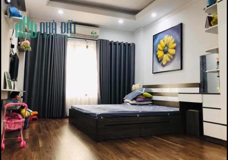 PHÂN LÔ ĐƯỜNG NHỰA VỈA HÈ Khương Đình, Thanh Xuân, 45m2x5t, MT4m, 5tỷ