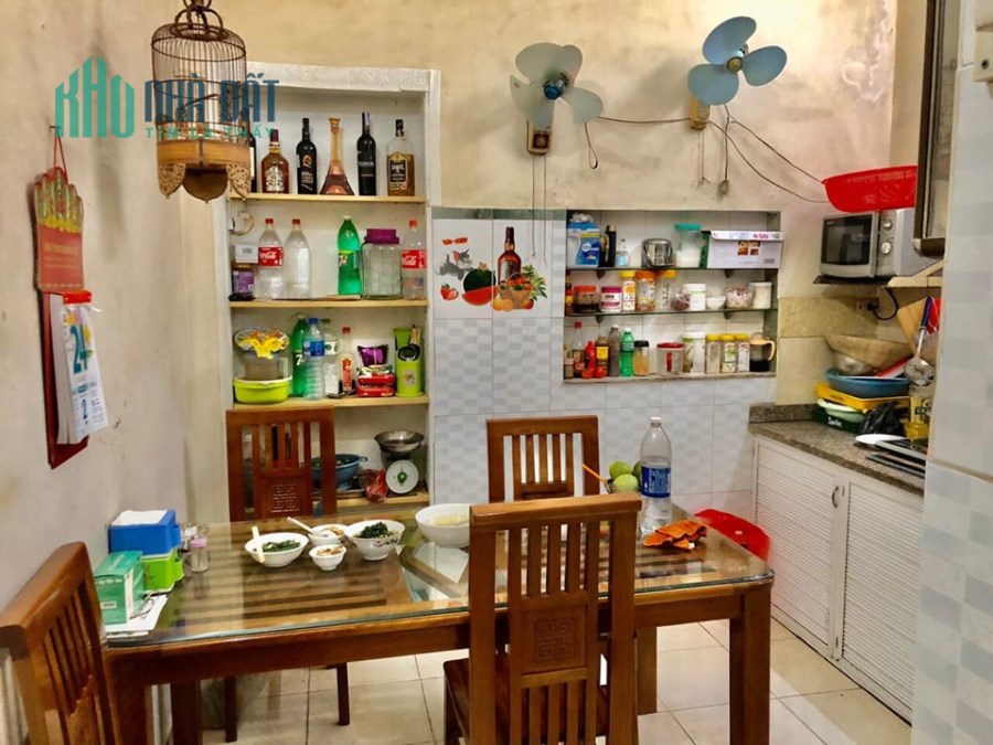 Bán nhà La Thành,lô góc,ô tô tránh,vỉa hè KD sầm uất, 6,5 tỷ.LH 0968124578