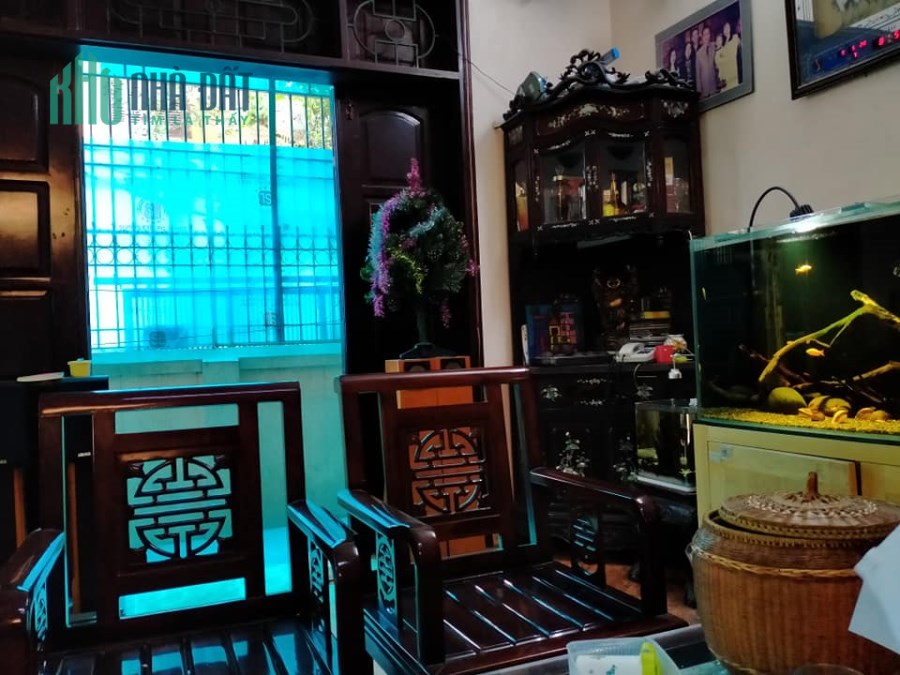 NHÀ NGÕ  69 HOÀNG VĂN THÁI, THANH XUÂN, HN. DT 75m2X4T, MT 4M, 8 Tỷ.