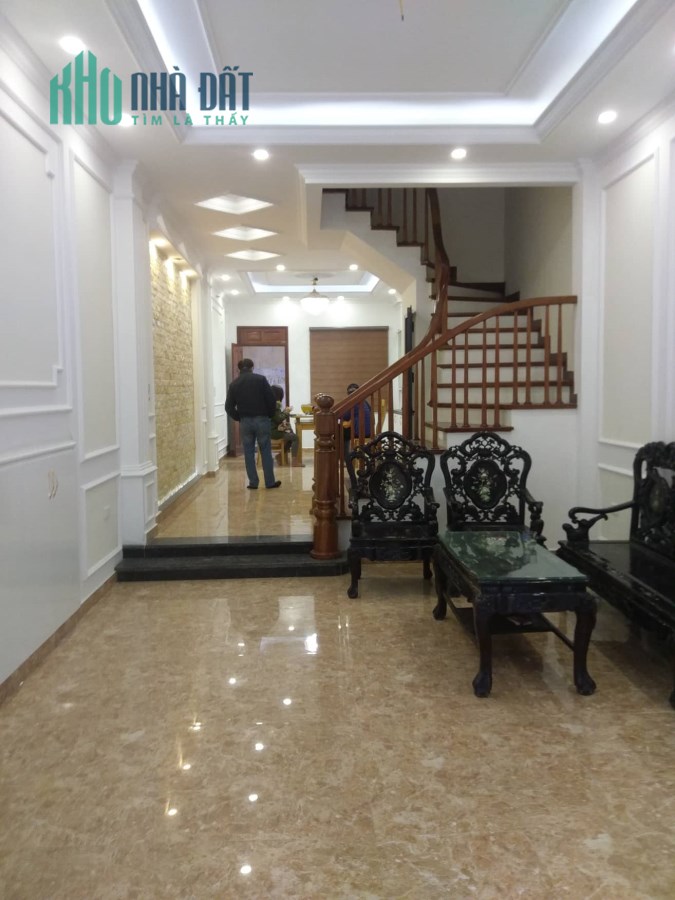 Bán nhà phân lô ngõ 80 phố Trung Kính, phường Yên Hoà 70- m 5 t mt 5 m giá 13 tỷ