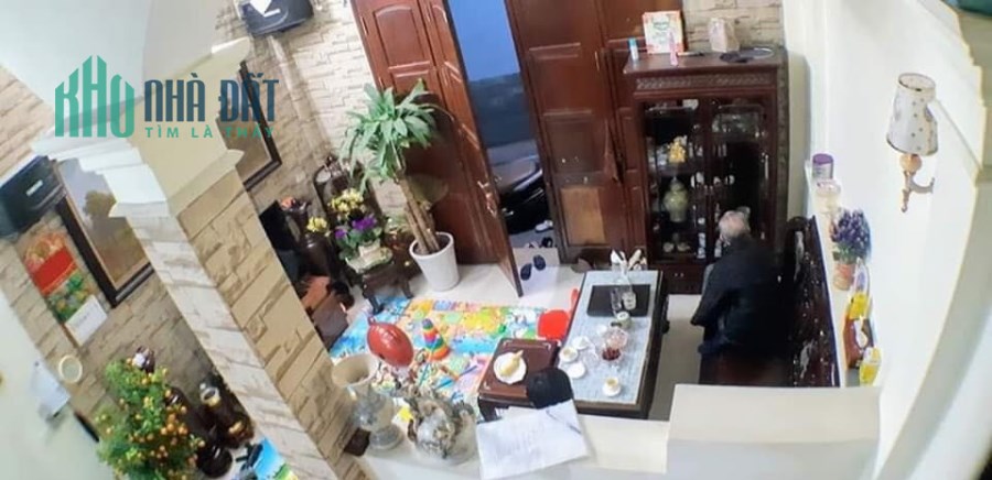 Ô tô 10m, 42m2, 3T, MT 5m, 2.6 tỷ phố Nguyễn Chính, Tân Mai