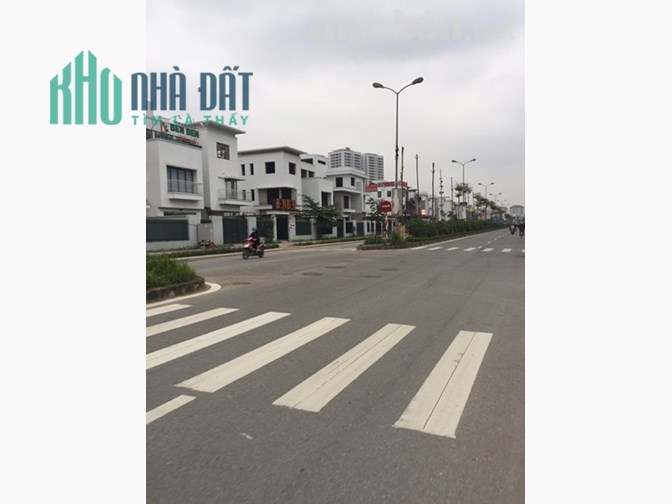 Bán đất đấu giá phố đỗ nhuận, cạnh công viên hòa bình, 126m2 lô góc