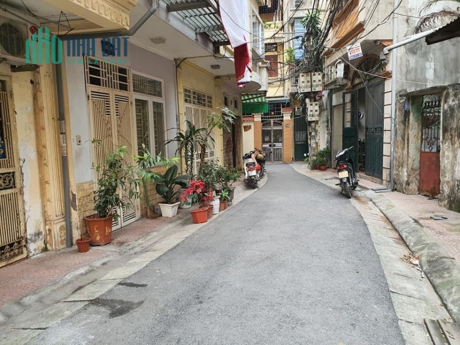 Bán đất tặng nhà, ô tô 10m, 30m2, 1.6 tỷ, Lò Đúc