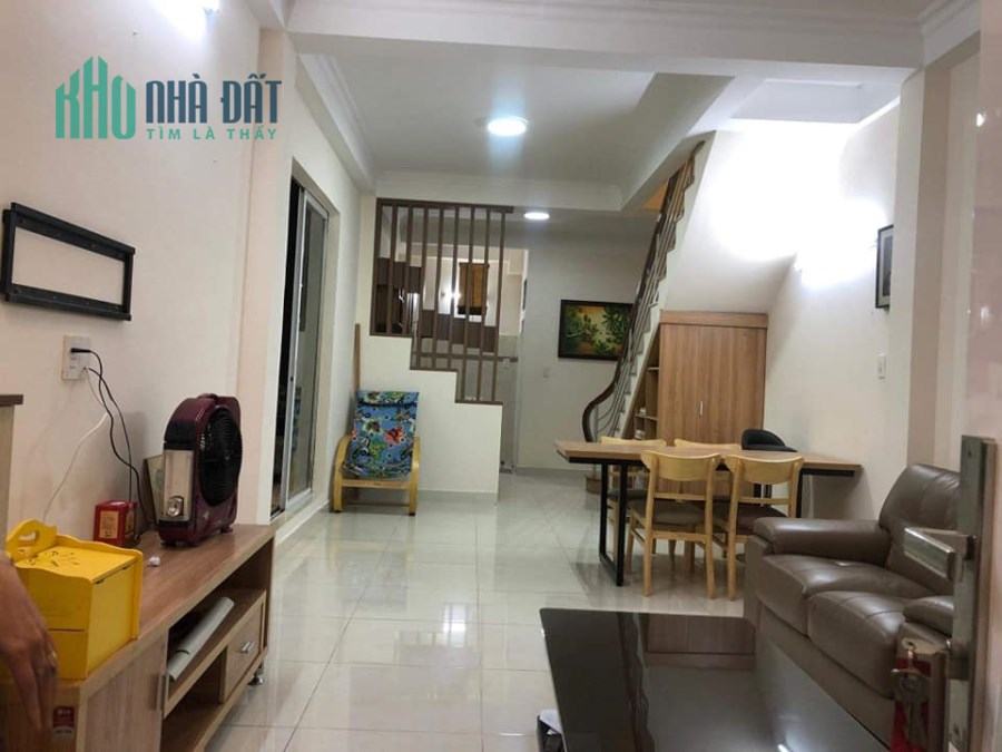 Gấp bán nhà HXH Phú Nhuận, 54m2, ngang 4.5m, chỉ 5.4 Tỷ. 0847456747