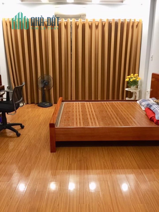 Bán nhà Hàng Cháo, Văn Miếu, Đống Đa. 38m2, 2.5 tỷ. LH 0865046842.