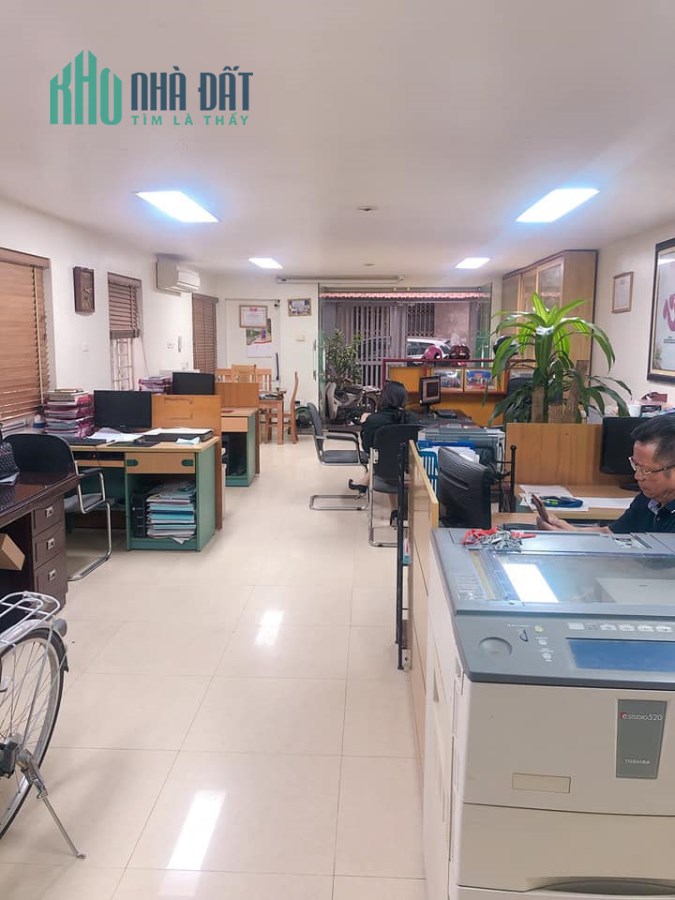 bán nhà Văn Phòng, showroom, gara ô tô 100mx 9.2 tỷ Vũ Hữu, gần Khuât Duy Tiến