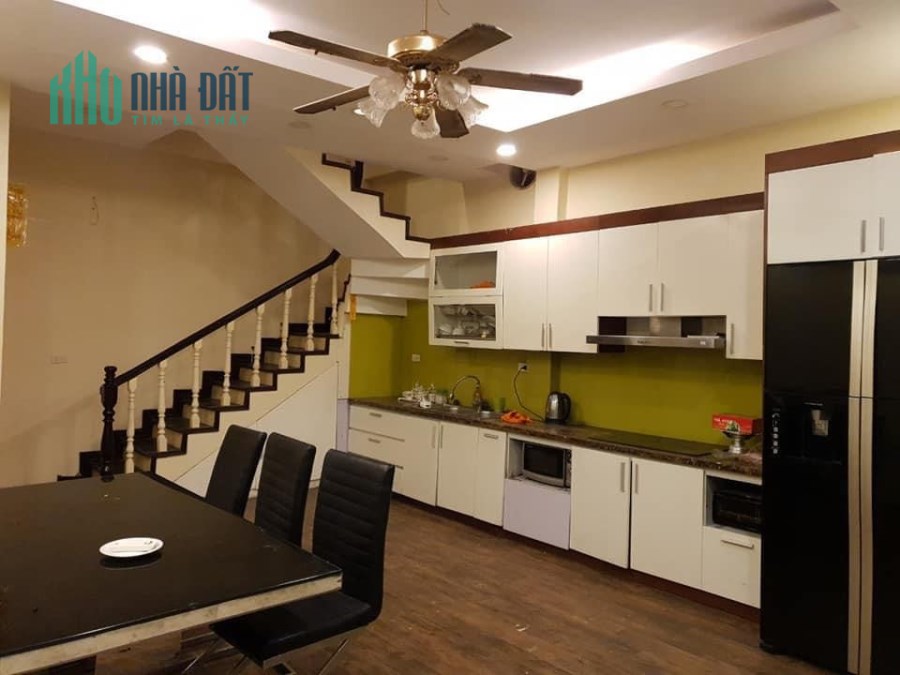Bán Nhà Long Biên, 46m2, MT rộng, Thang Máy, Gara ô tô.