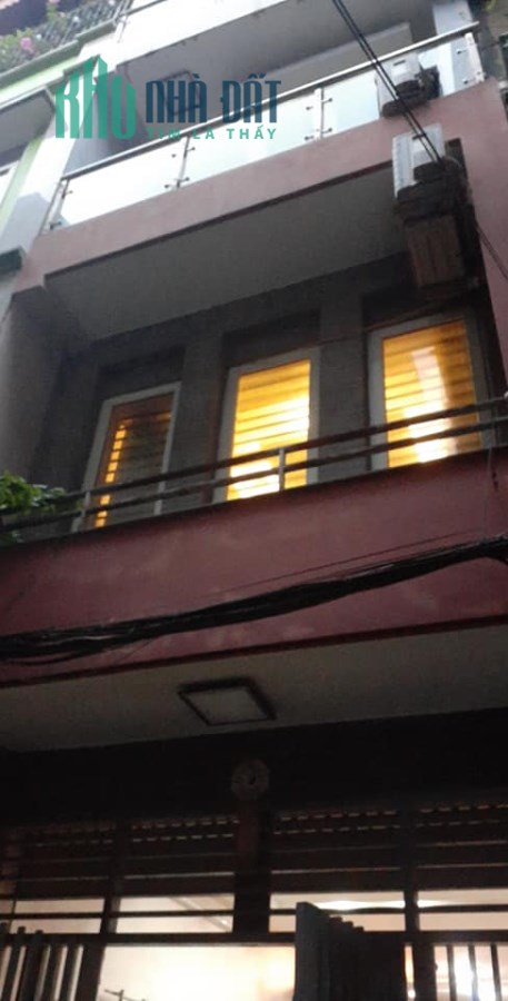 Bán nhà xây mới khu phân lô Phố Hồng Mai, diện tích 35m2, 5 tầng, giá 4.1 tỷ.