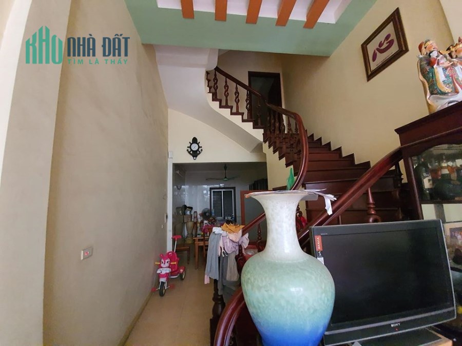 10.2tỷ phố Nguyễn Đình Chiểu 60mx5Tầng gần phố,trước thoáng
