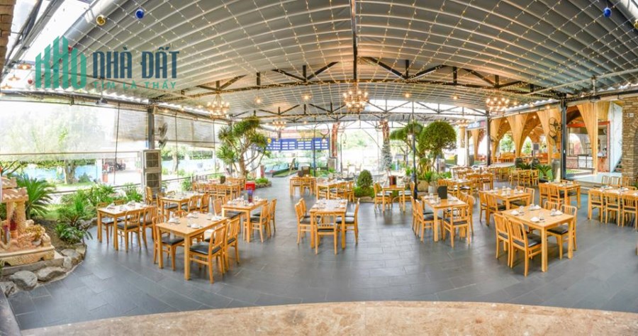 Cho thuê mặt bằng kinh doanh, thương mại mặt tiền 12m mặt phố Trung hòa, Cầu giấy, Hà Nội
