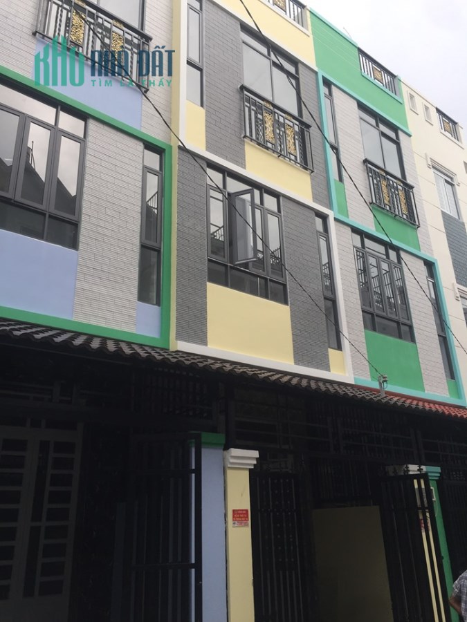 Cần bán gấp căn nhà phố thuộc đường Lê Văn Lương. Diện tích: 124m2.