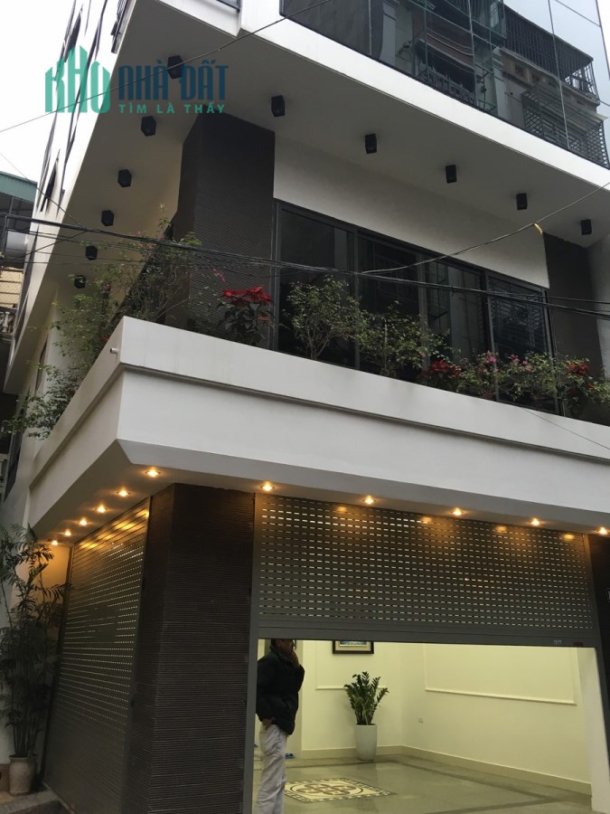 Chính chủ bán nhà mặt phố Nguyễn Công Hoan dt 90 m2 x 5 t mt 5,8 m 3 mặt thoáng 25 tỷ