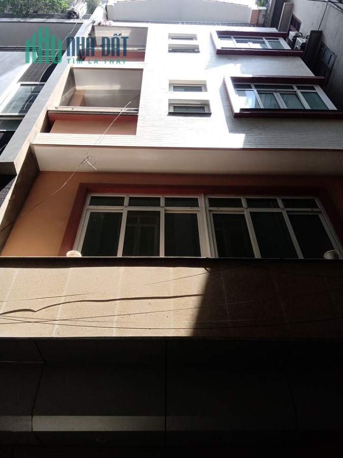 Bán nhà 4 tầng tại Cổ Nhuế, Bắc Từ Liêm. DT 35m, MT 4m, Giá 2.6 tỷ.