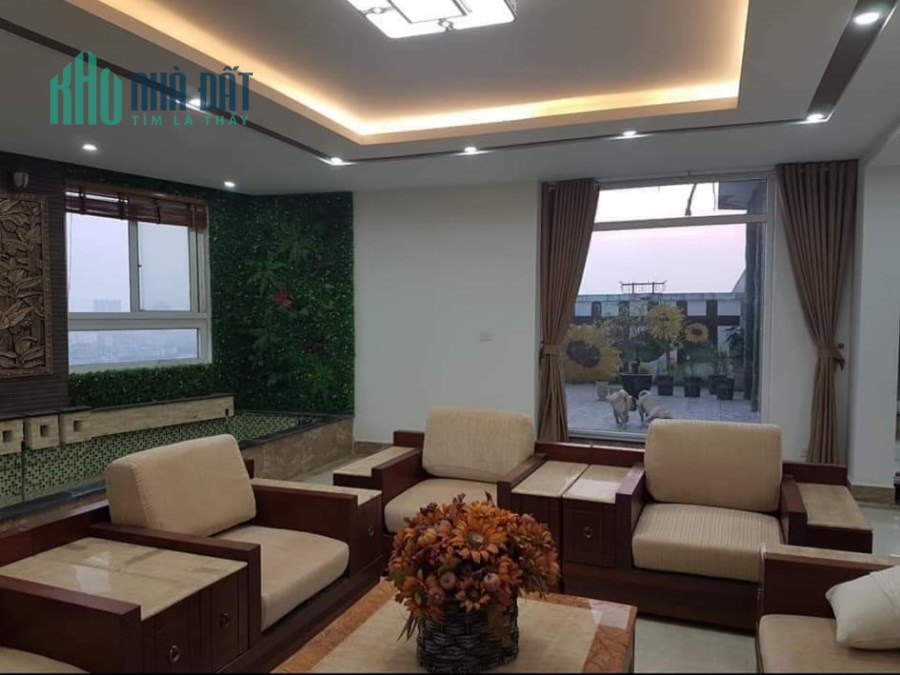 Bán căn hộ cao cấp tòa Star Tower 158m2, giá 5.3 tỷ (có thương lượng). LH: 0336.553.640