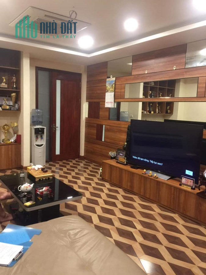 Bán tòa nhà phố Nguyễn Thị Định, đẹp lung linh, kinh doanh, vỉa hè, 65m2x6t thang máy, giá 16,7 tỷ