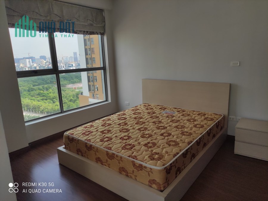 Bán gấp căn hộ Star Tower đường Dương Đình Nghệ 158m2, giá 4.4 tỷ. LH: 0336.553.640