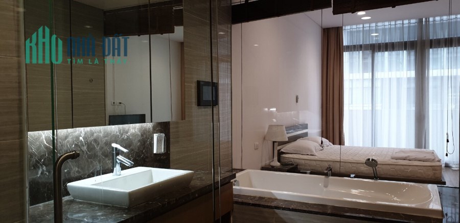 Cho thuê chung cư Dophinplaza, diện tích 186m2, thiết kế 4 room, full nội thất