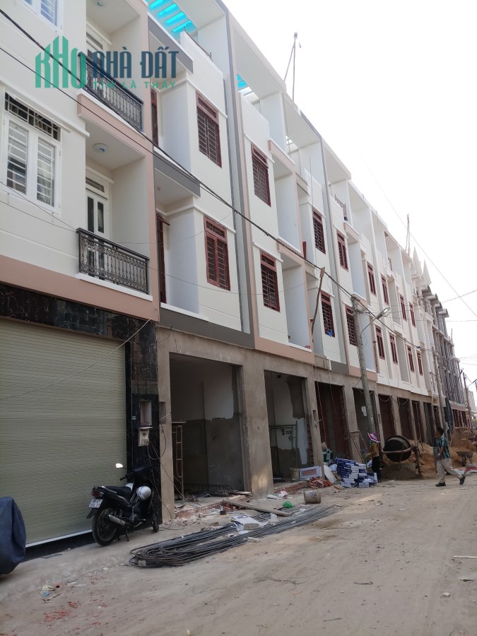 Chính chủ cần bán liền kề giá rẻ dự án Thanh Hà Cienco5, hai mặt thoáng. LH 0355150964