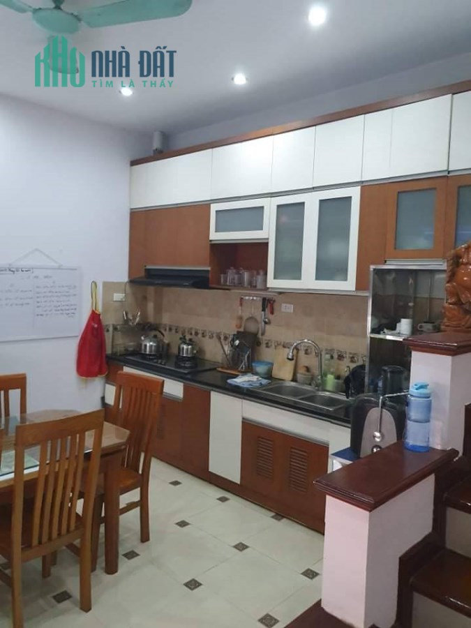 NHÀ PHỐ ĐẸP, Ở NGAY, 2 MẶT TIỀN, CẦU GIẤY, 50MX5T: 5,3 TỶ.