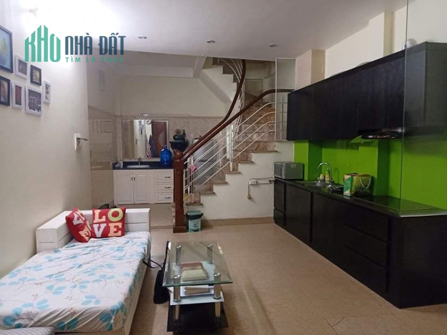 Nhà cách phố Phố Phạm Văn Đồng 10m diện tích 220m2 LH+862253663