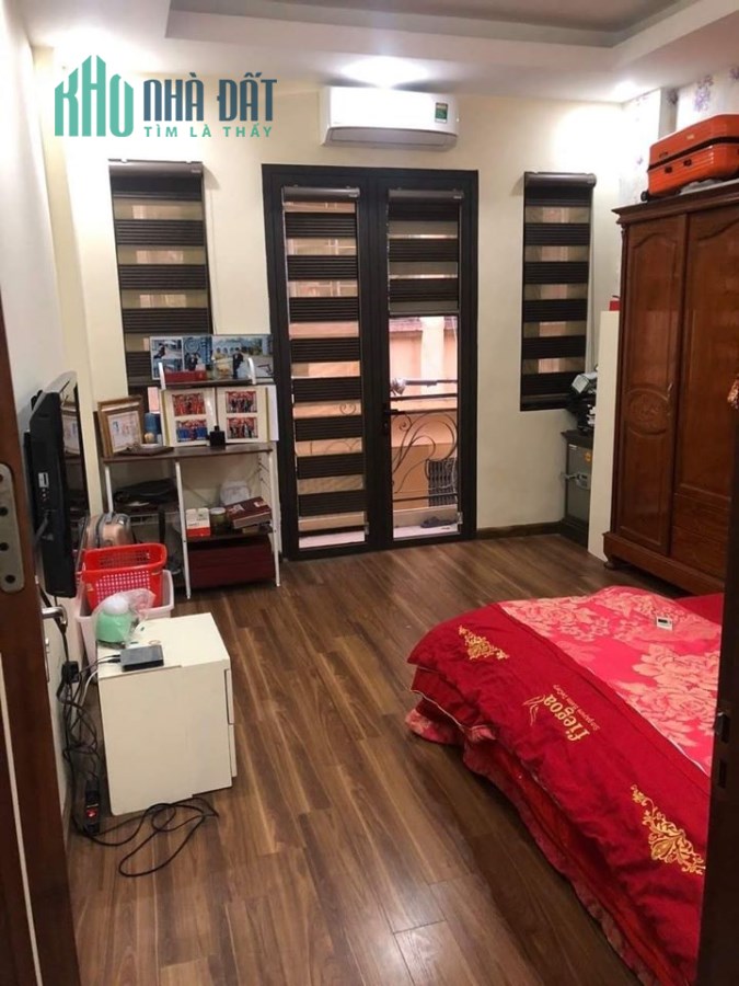 Bán Nhà Vũ Trọng Phụng( Thanh Xuân) Ô TÔ ĐỖ Cửa, 20m ra Phố 35m2, 5T, giá 3 tỷ