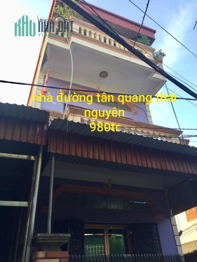 bán căn nhà 2,5 tầng khu dân cư đông đúc