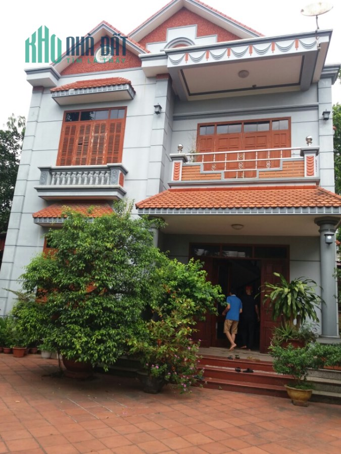Chính chủ cần bán gấp căn nhà biệt thự vườn rộng đẹp thoáng mát