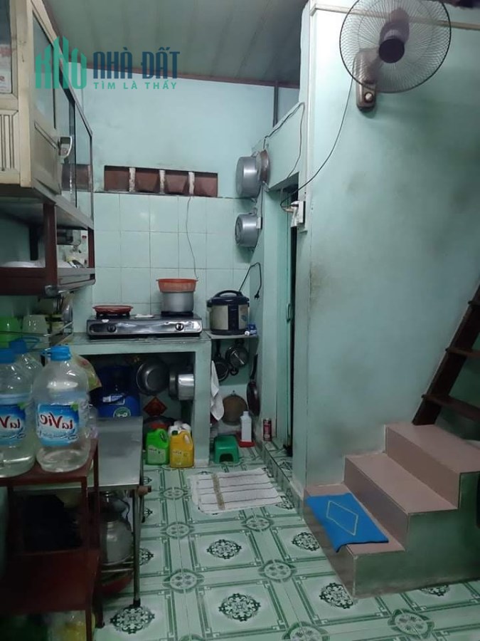 Giá chỉ 1.9 tỷ  nhà HXH  Nguyễn Khoái Quận 4 đối diện Sun Grand.