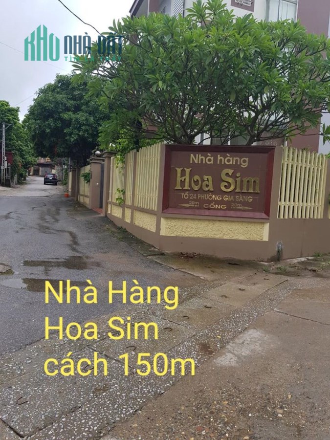 E cần bán Nhà 3 tầng lô 2 đường Tân quang gần nhà hàng Hoa Sim
