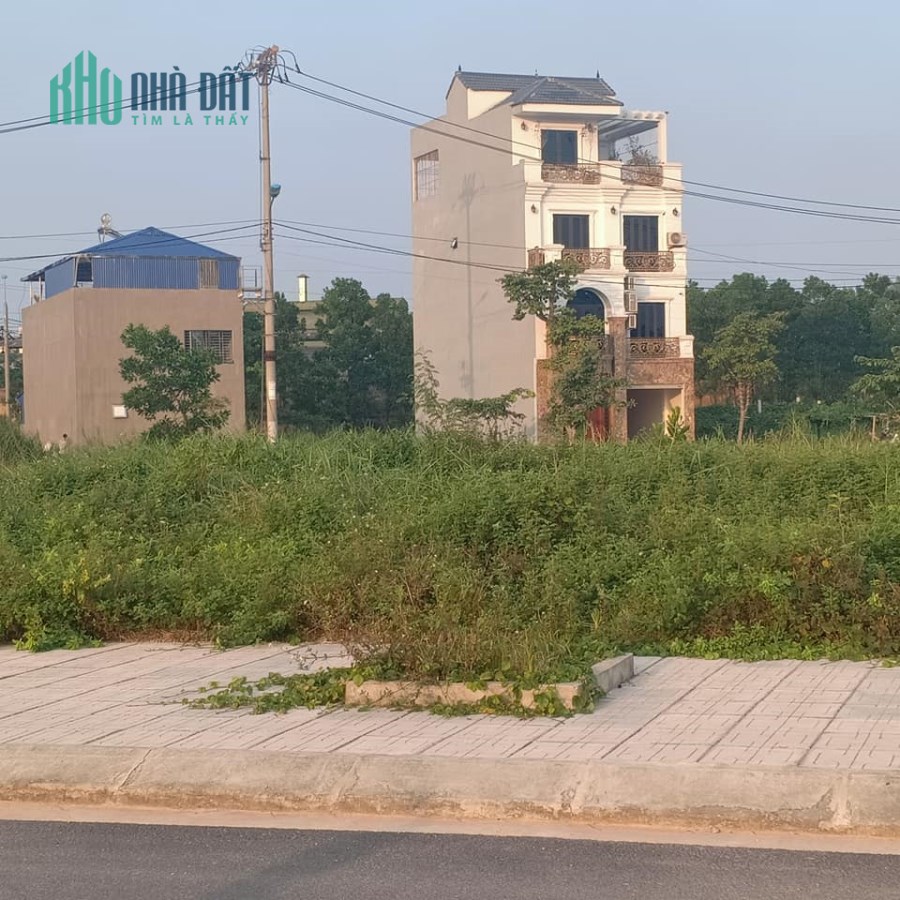 Tôi cần bán gấp 2 lô đất vị trí siêu đẹp