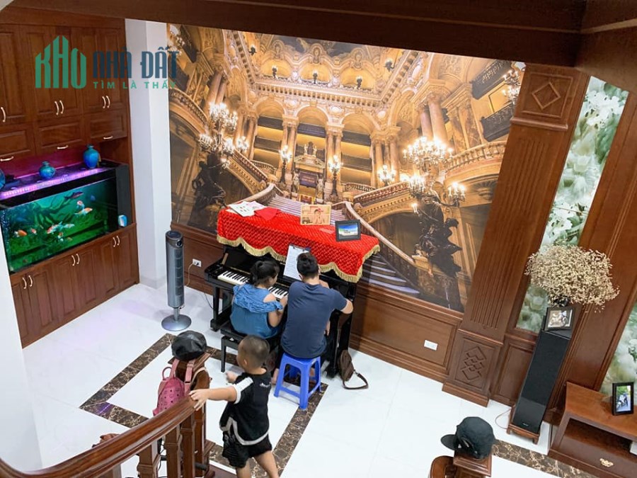 Cần bán nhà vị trí đắc địa gần TTTM TN