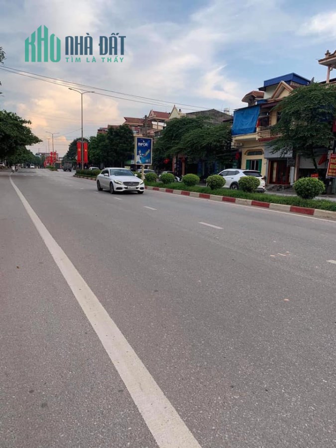 BÁN NHÀ MẶT ĐƯỜNG CMTT GẦN CẦU LOÀNG